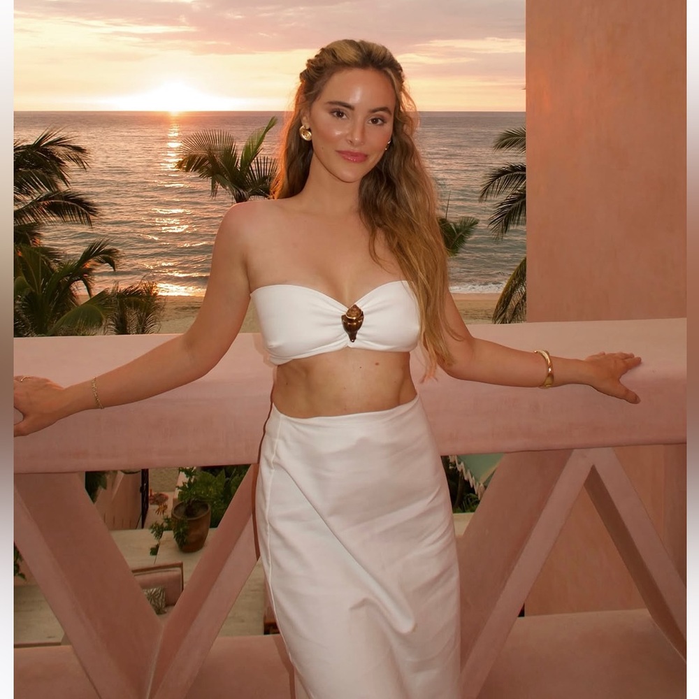 ADRIANA DEGREAS Cotton Solid
Top & Skirt Set in Off White Shell embellished top
